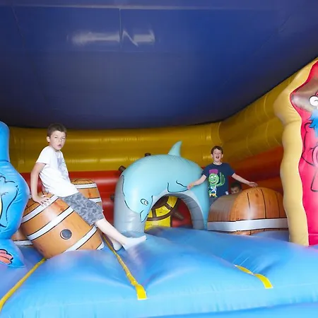 אתר קמפינג Camping L'anse Du Brick