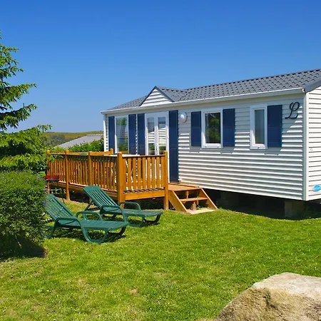 אתר קמפינג Camping L'anse Du Brick 5*