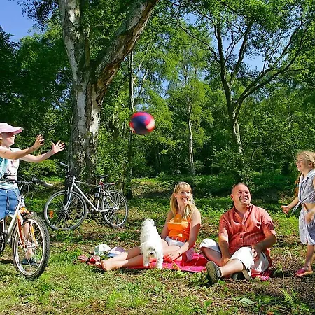 Camping L'anse Du Brick Maupertus-sur-Mer